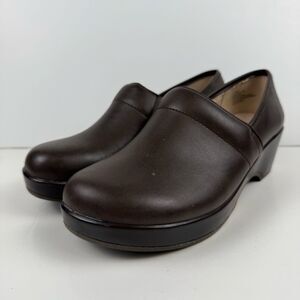 JBU by Jambu Cordoba Brown Leather Nursing Clogs‎ Size 10